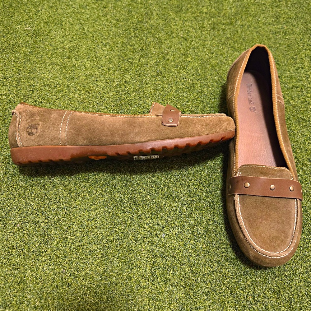 Timberland Women's green suede Loafer Flats Slip On Round Toe Studded 11M